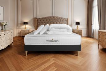 Pack lit complet 140x190 cm - Matelas + Sommier Noir (en kit) + 2 oreillers + Couette - Balmoral